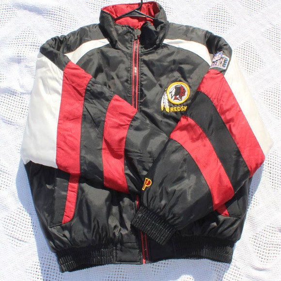 Pro Player Other - Vintage Pro Player Washington Redskins Puffer near perfect Size XL